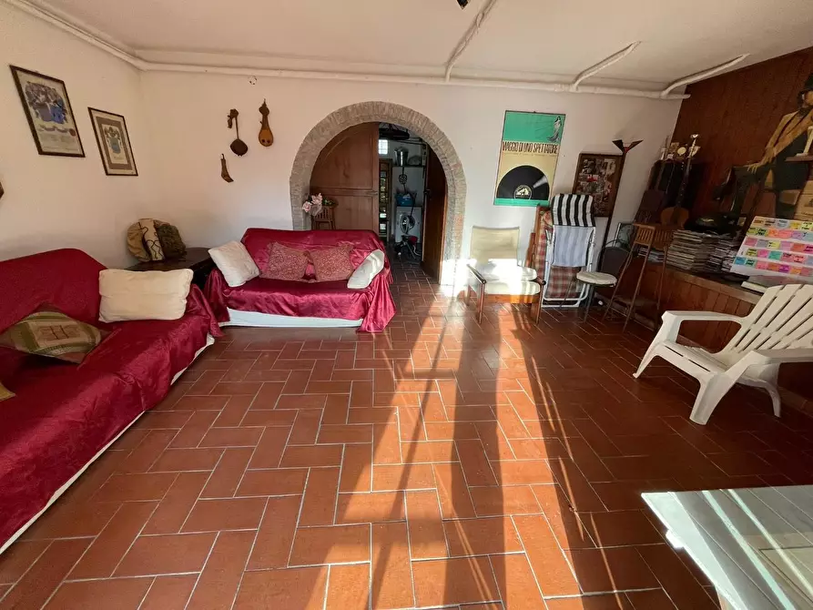 Immagine 93 di Rustico / casale in vendita  a Pontedera