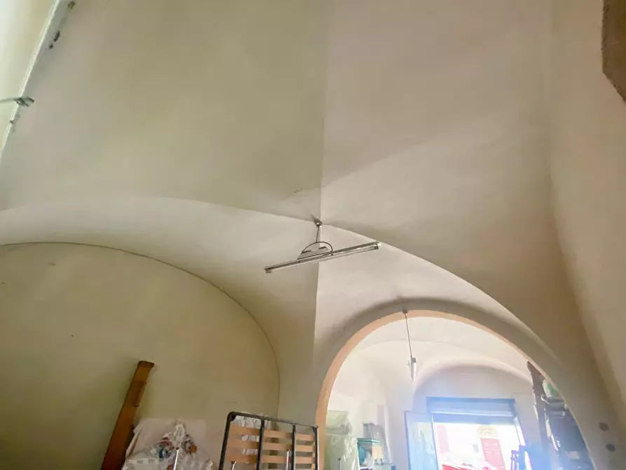 Immagine 3 di Garage in vendita  a Pontedera