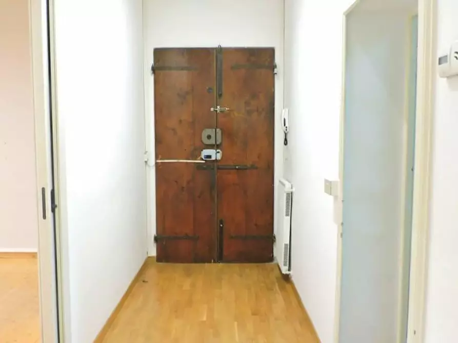 Immagine 2 di Appartamento in vendita  a Pisa