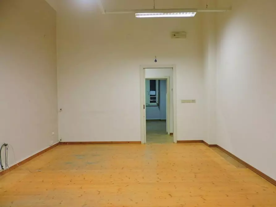 Immagine 6 di Appartamento in vendita  a Pisa