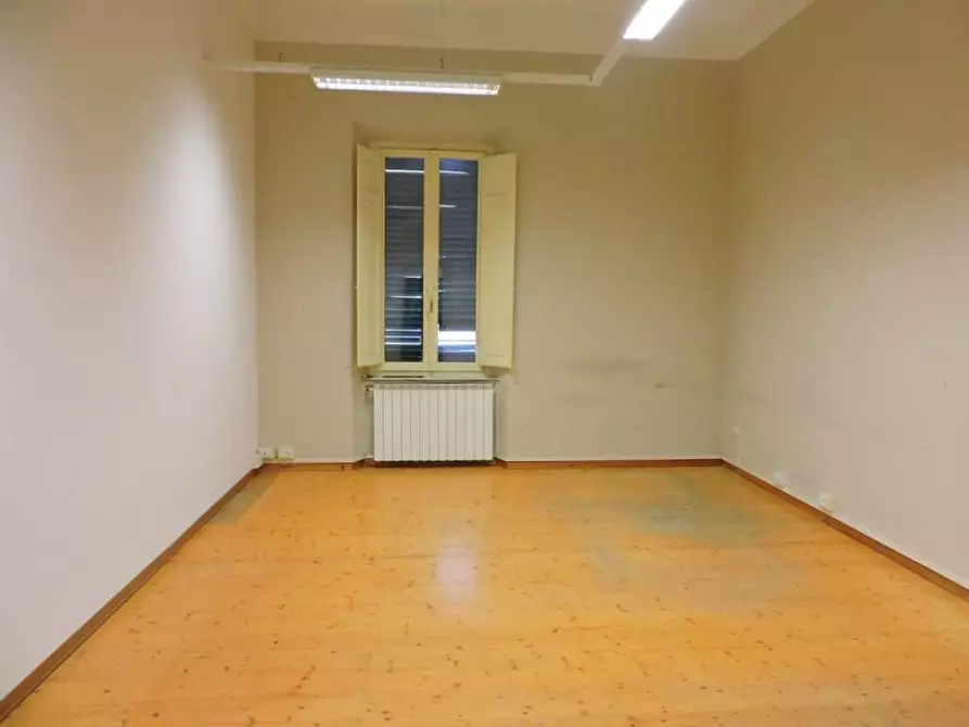 Immagine 5 di Appartamento in vendita  a Pisa