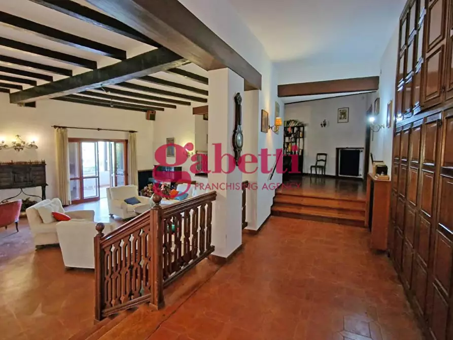 Immagine 8 di Villa in vendita  a Pisa