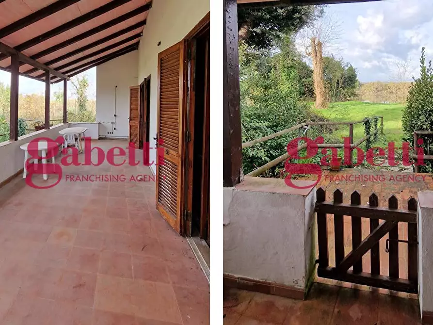 Immagine 17 di Villa in vendita  a Pisa