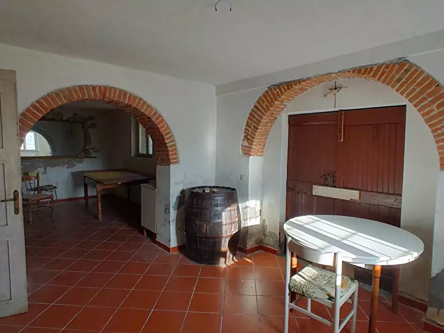 Immagine 14 di Villa in vendita  a Capannori