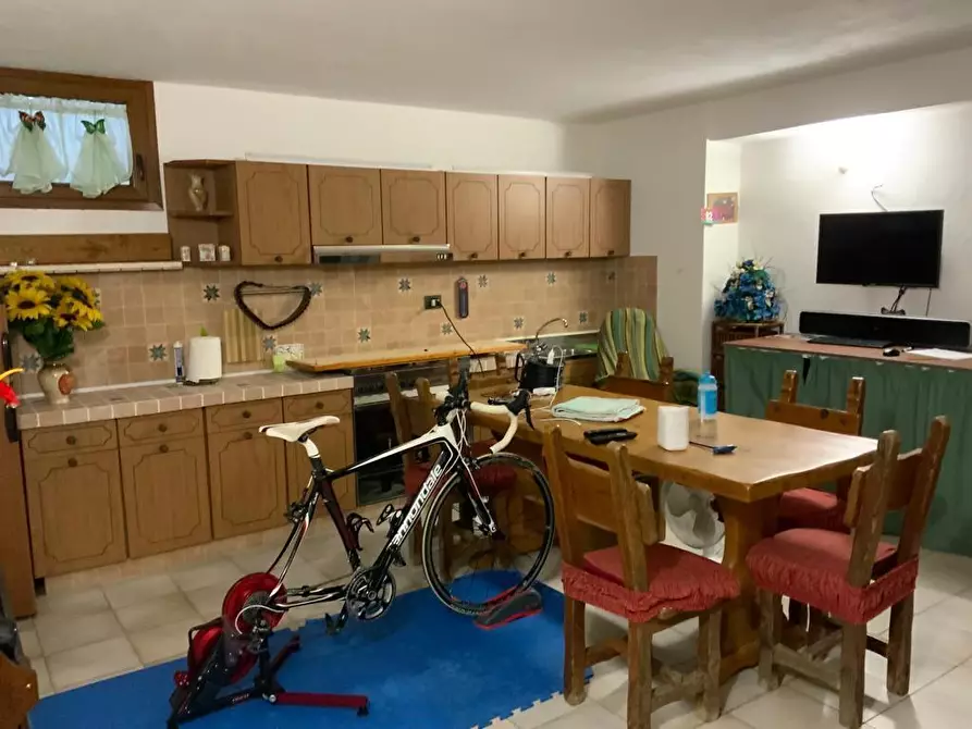 Immagine 7 di Villa in vendita  a Montignoso