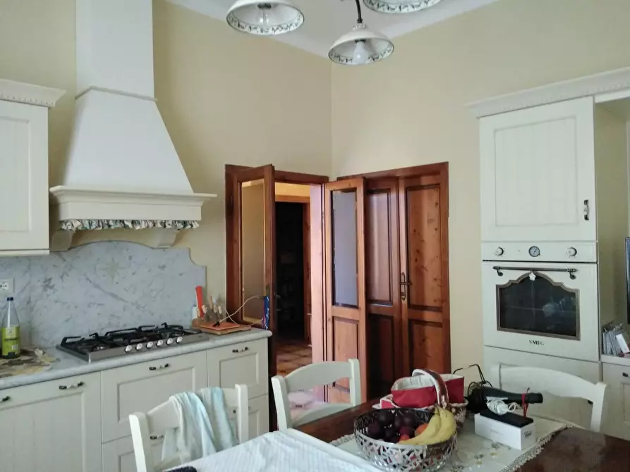 Immagine 12 di Casa semindipendente in vendita  a Carrara