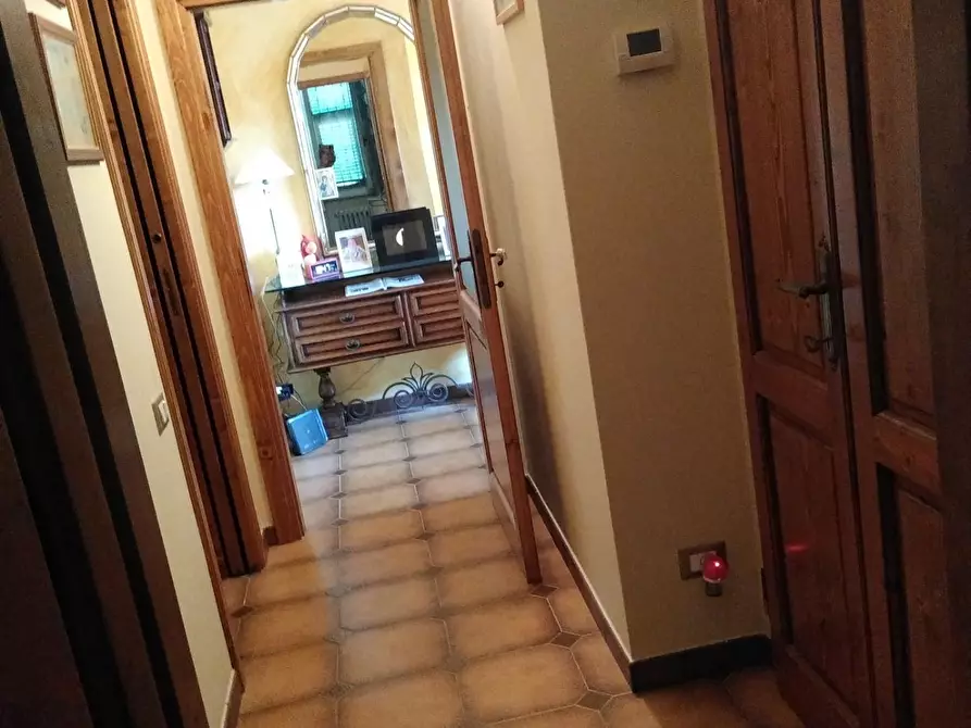 Immagine 15 di Casa semindipendente in vendita  a Carrara