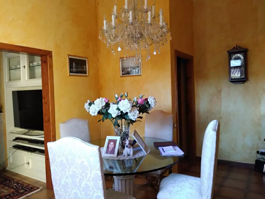 Immagine 9 di Casa semindipendente in vendita  a Carrara