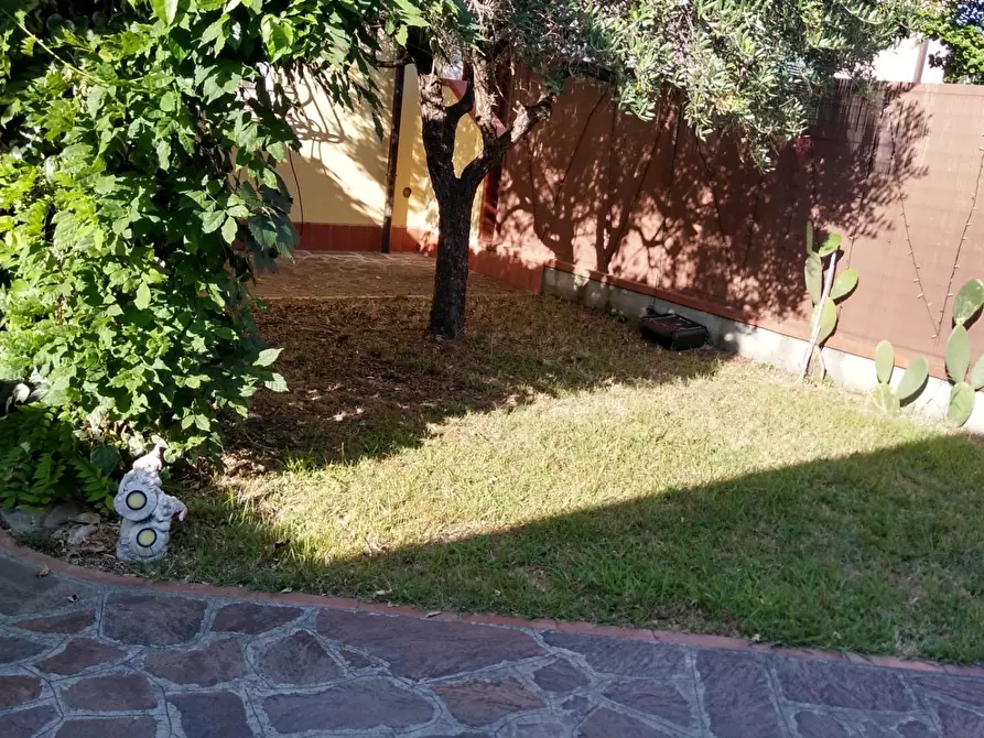 Immagine 2 di Casa semindipendente in vendita  a Carrara