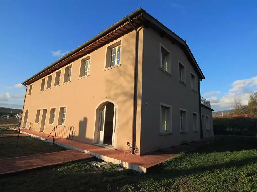 Immagine 16 di Appartamento in vendita  a Vinci