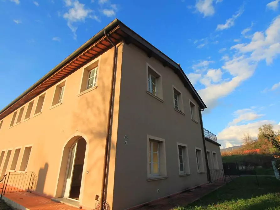 Immagine 11 di Appartamento in vendita  a Vinci