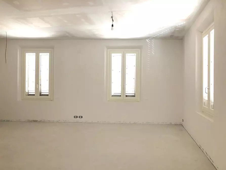 Immagine 34 di Porzione di casa in vendita  a Empoli