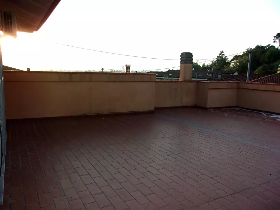 Immagine 19 di Villa in vendita  a Carrara