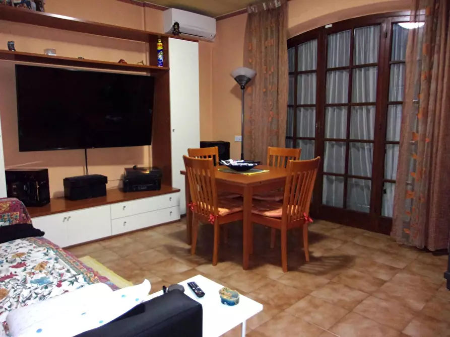 Immagine 66 di Villa in vendita  a Carrara