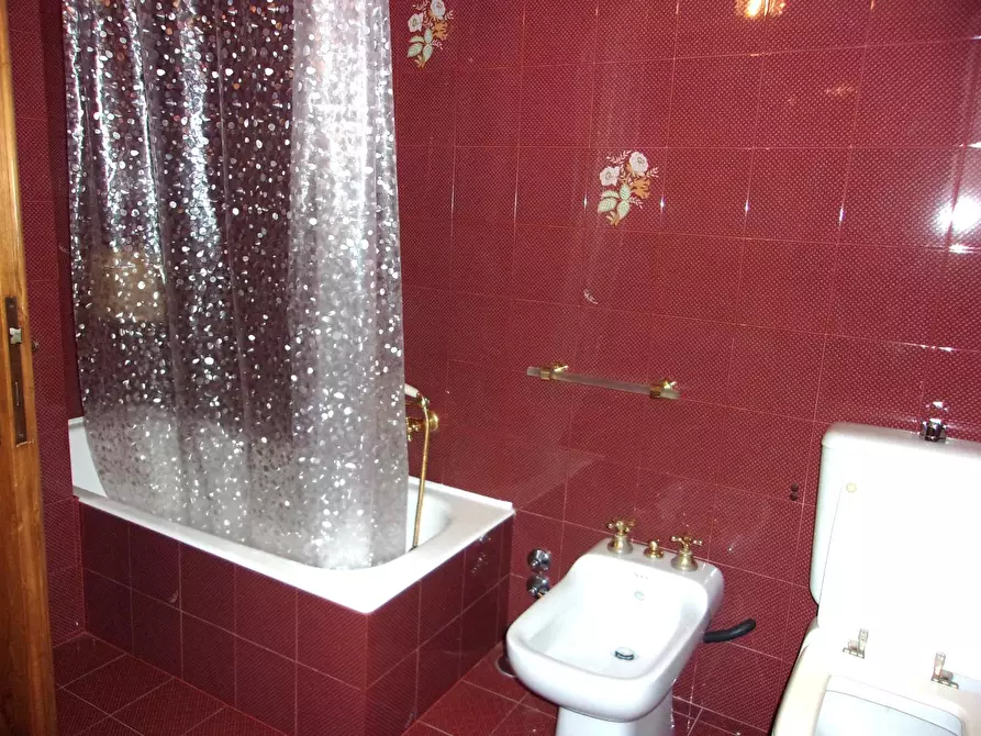 Immagine 44 di Villa in vendita  a Carrara