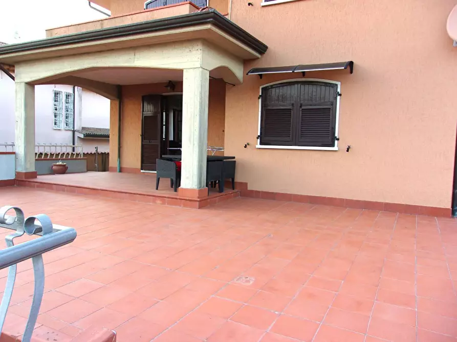 Immagine 12 di Villa in vendita  a Carrara