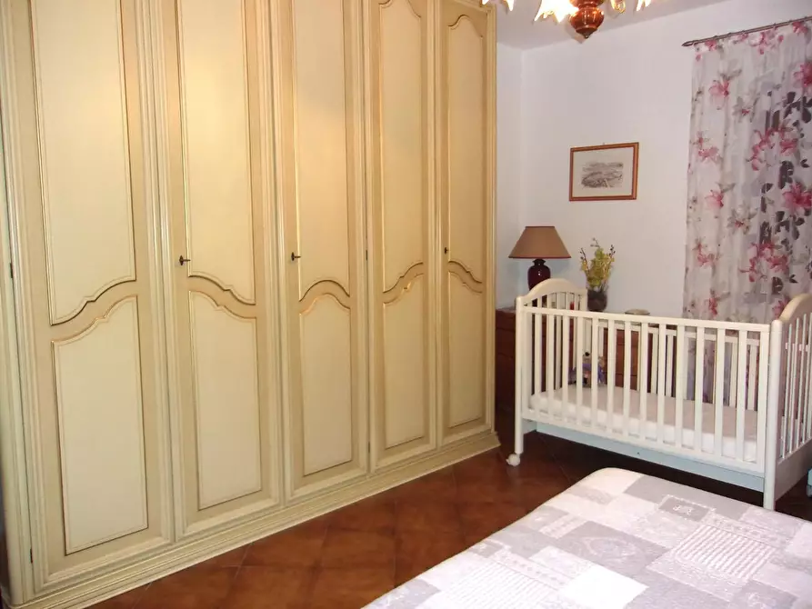 Immagine 40 di Villa in vendita  a Carrara