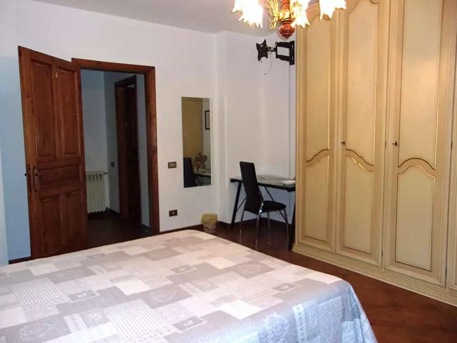 Immagine 37 di Villa in vendita  a Carrara