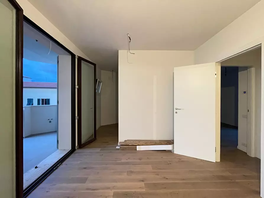 Immagine 18 di Appartamento in vendita  a Empoli