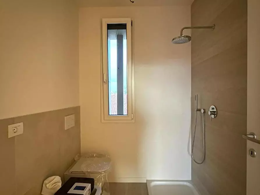 Immagine 17 di Appartamento in vendita  a Empoli