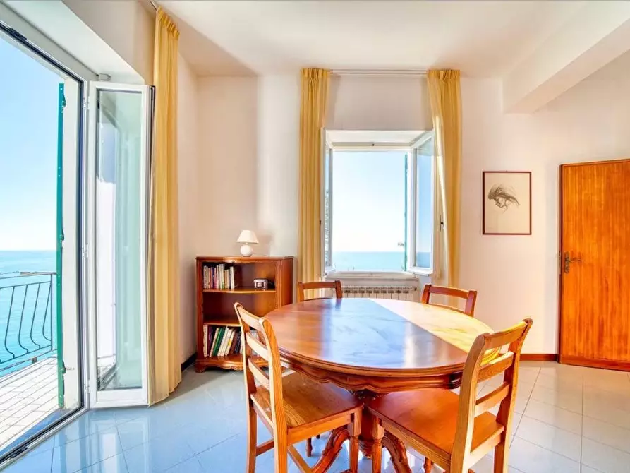 Immagine 12 di Appartamento in vendita  a Vernazza