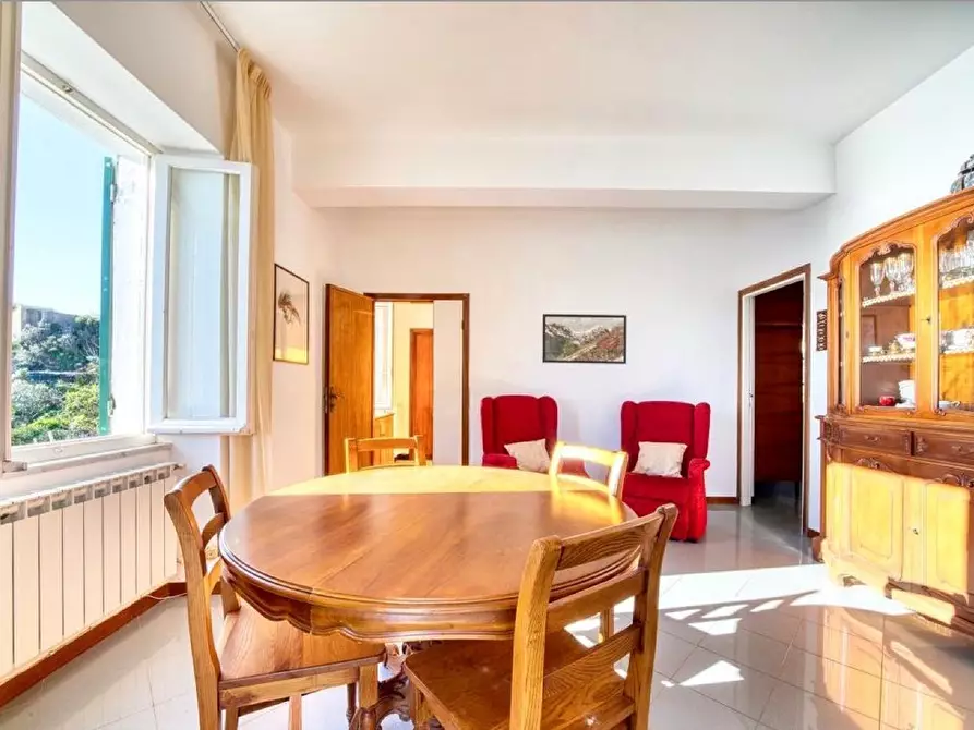 Immagine 11 di Appartamento in vendita  a Vernazza