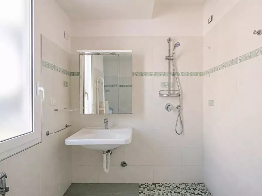 Immagine 22 di Appartamento in vendita  a Vernazza