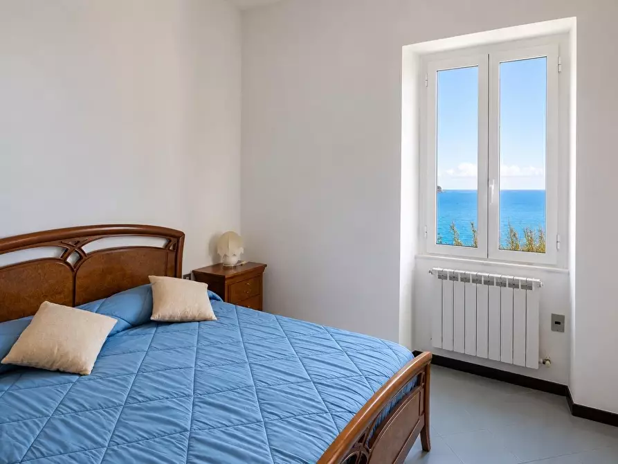 Immagine 17 di Appartamento in vendita  a Vernazza