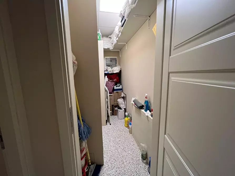 Immagine 8 di Appartamento in affitto  a Lucca