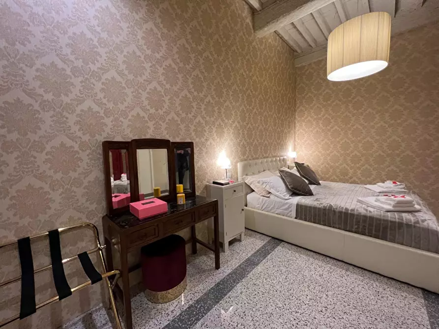Immagine 18 di Appartamento in affitto  a Lucca