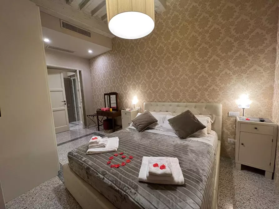 Immagine 20 di Appartamento in affitto  a Lucca