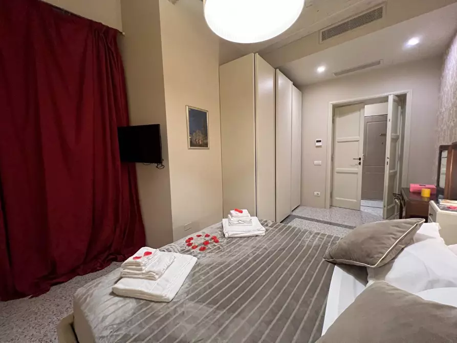 Immagine 21 di Appartamento in affitto  a Lucca