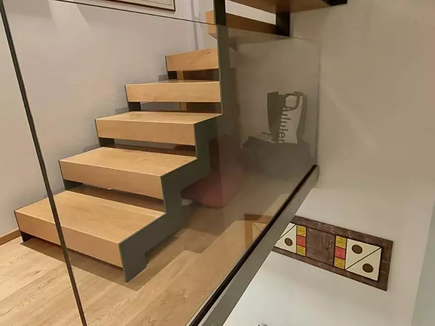 Immagine 15 di Terratetto in vendita  a Capraia E Limite