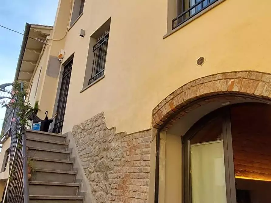 Immagine 4 di Terratetto in vendita  a Capraia E Limite