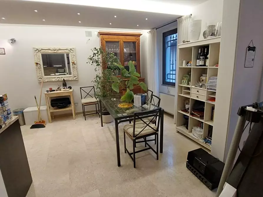 Immagine 13 di Terratetto in vendita  a Capraia E Limite