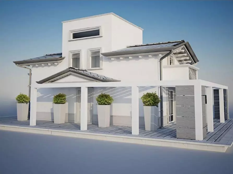 Immagine 28 di Villa in vendita  a Montignoso