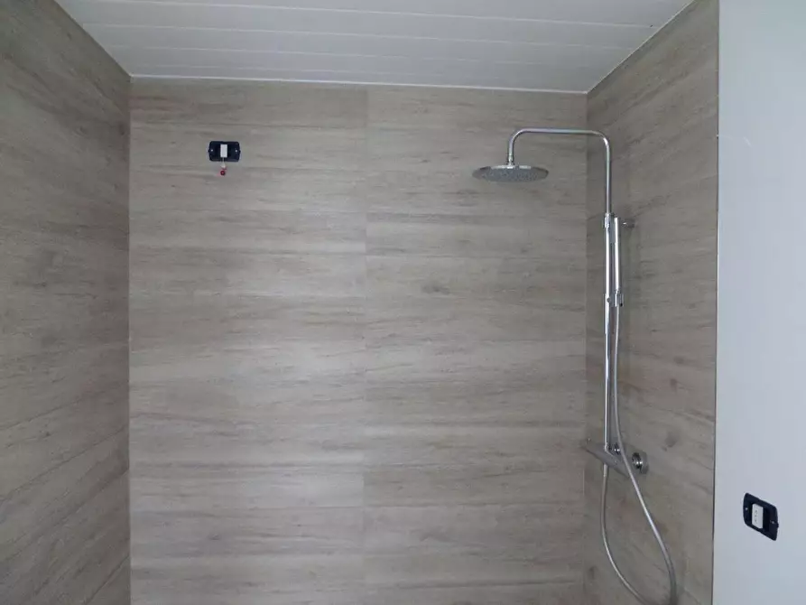 Immagine 13 di Villa in vendita  a Montignoso