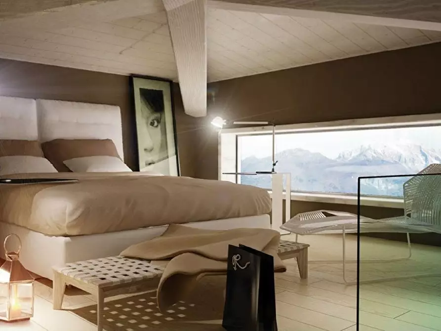 Immagine 22 di Villa in vendita  a Montignoso