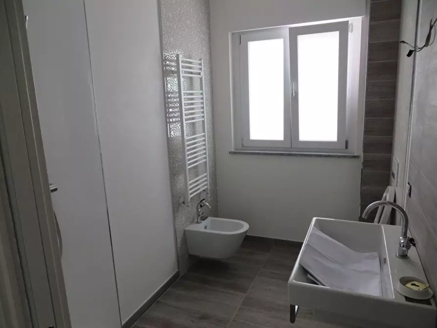 Immagine 17 di Villa in vendita  a Montignoso