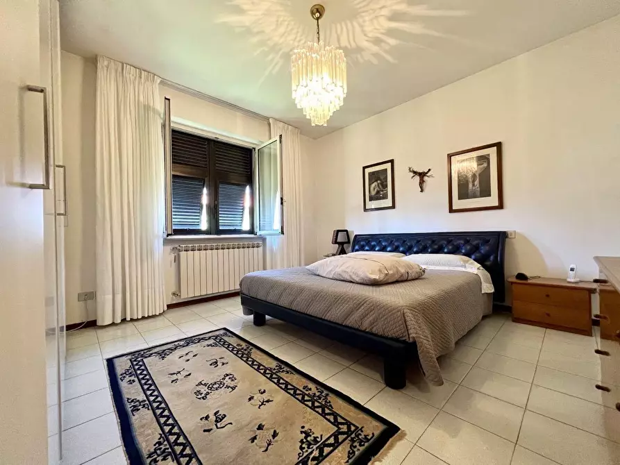 Immagine 6 di Appartamento in vendita  a Massa