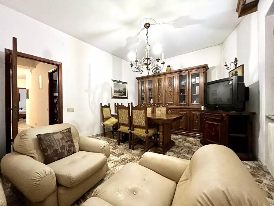 Immagine 6 di Casa semindipendente in vendita  a Massa