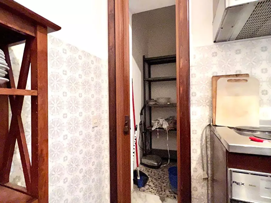 Immagine 3 di Casa semindipendente in vendita  a Massa