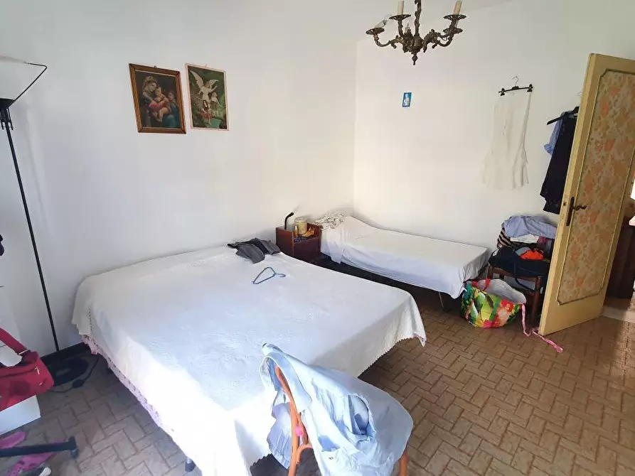 Immagine 8 di Appartamento in vendita  a Massa