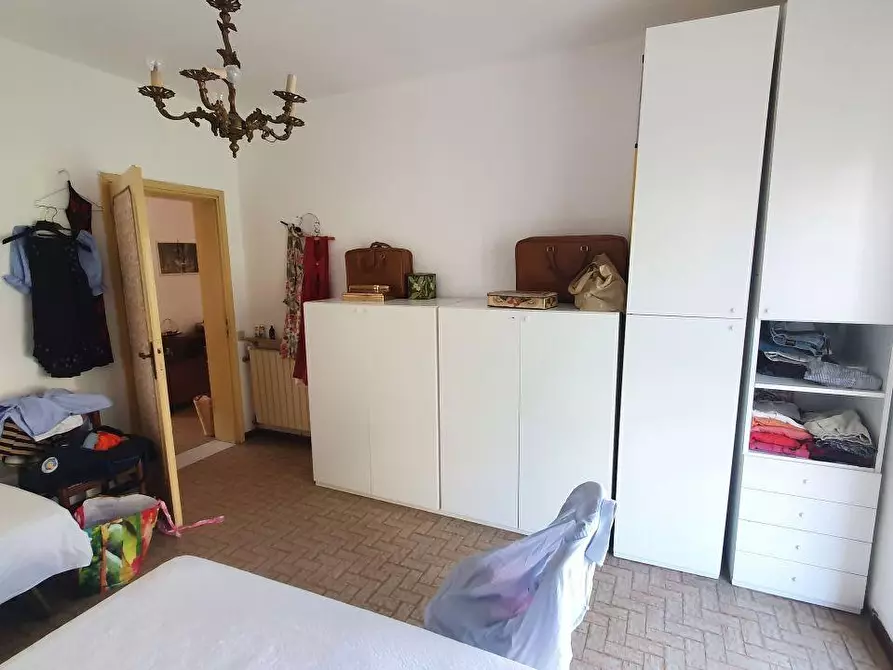 Immagine 9 di Appartamento in vendita  a Massa