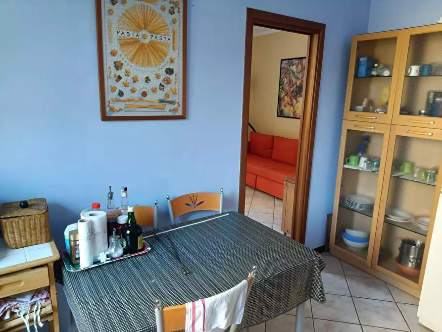 Immagine 3 di Appartamento in vendita  a Massa