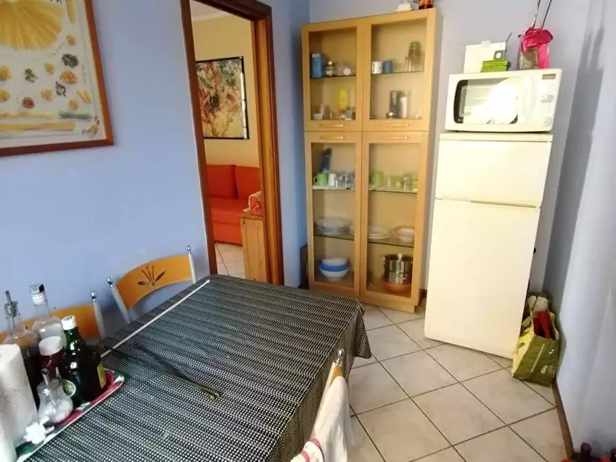 Immagine 4 di Appartamento in vendita  a Massa