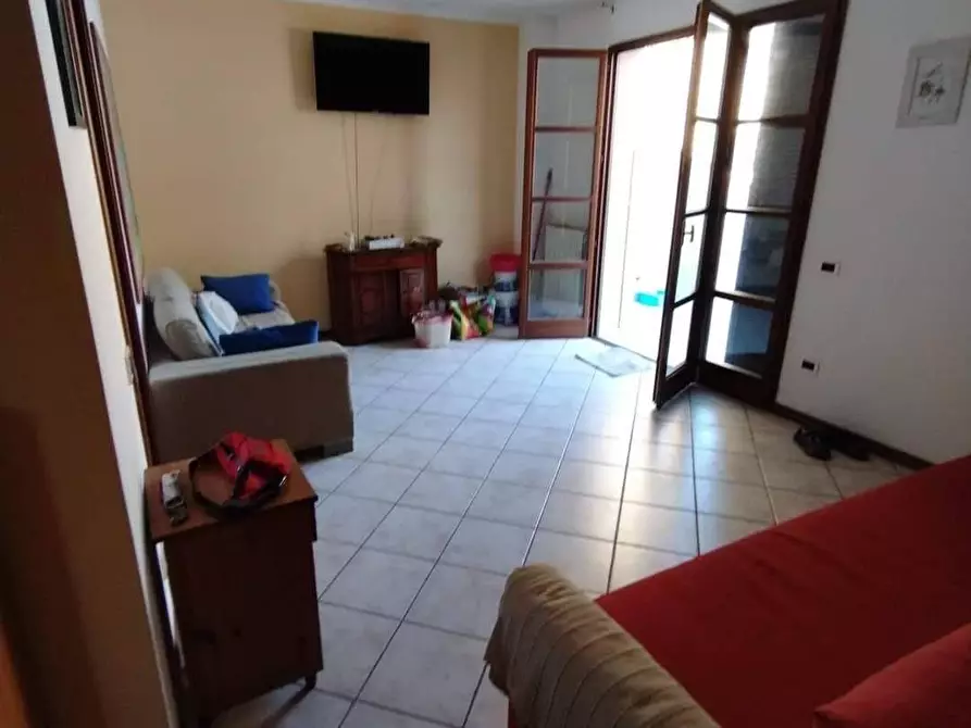 Immagine 5 di Appartamento in vendita  a Massa