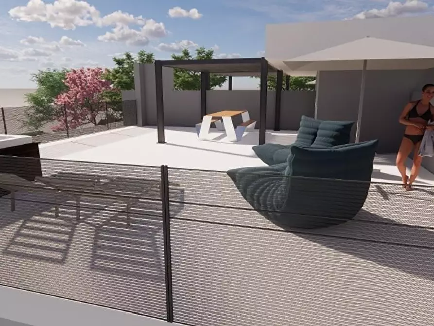 Immagine 9 di Casa quadrifamiliare in vendita  a Massa