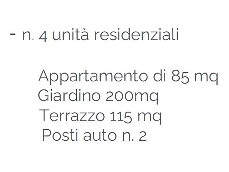 Immagine 12 di Casa quadrifamiliare in vendita  a Massa