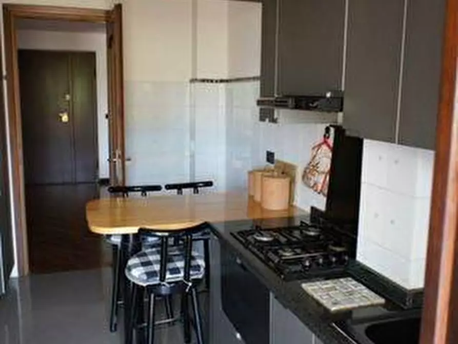 Immagine 5 di Mansarda in vendita  a Massa